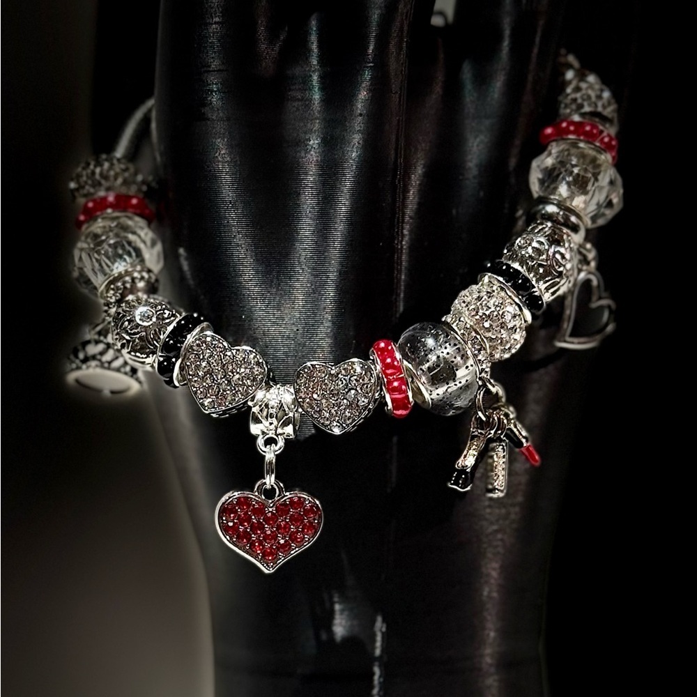 Elegant Heart Charm Bracelet